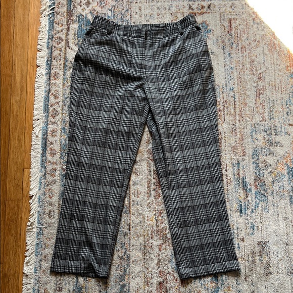 Michael Stars Pants - Michael Stars Black and Gray Plaid Cropped Pants